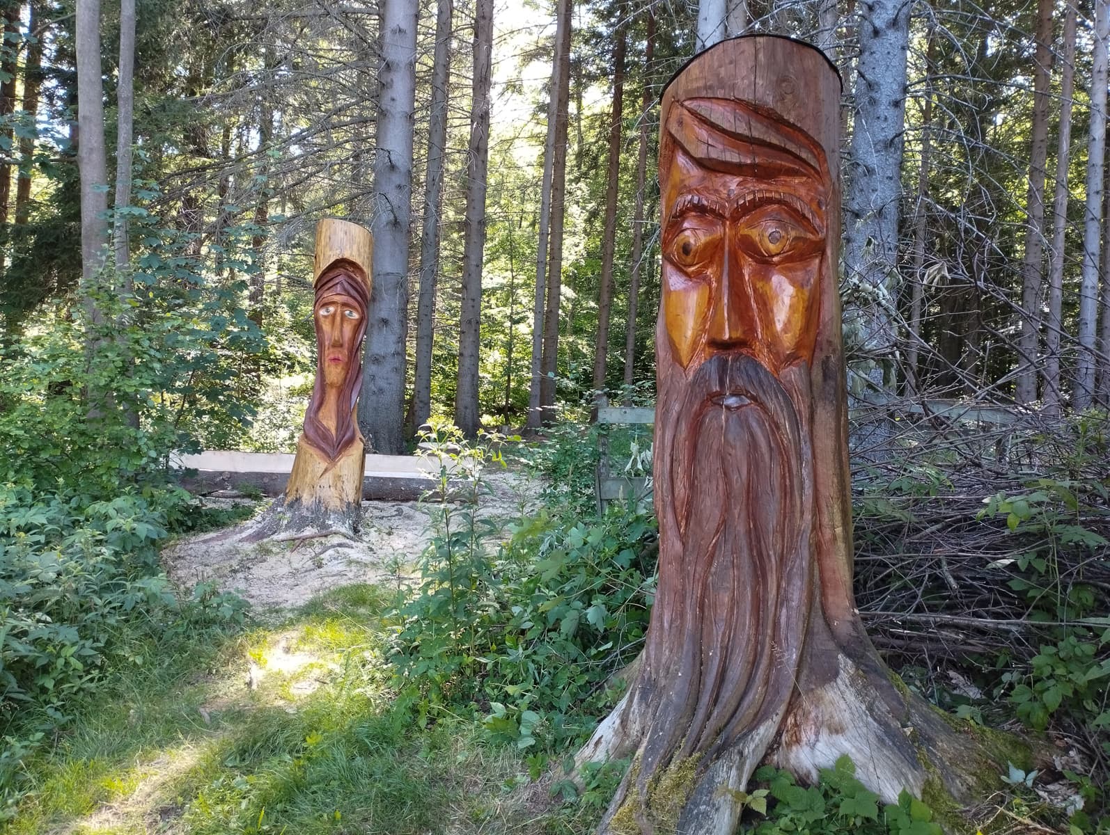 socha Praděda a jeho družky